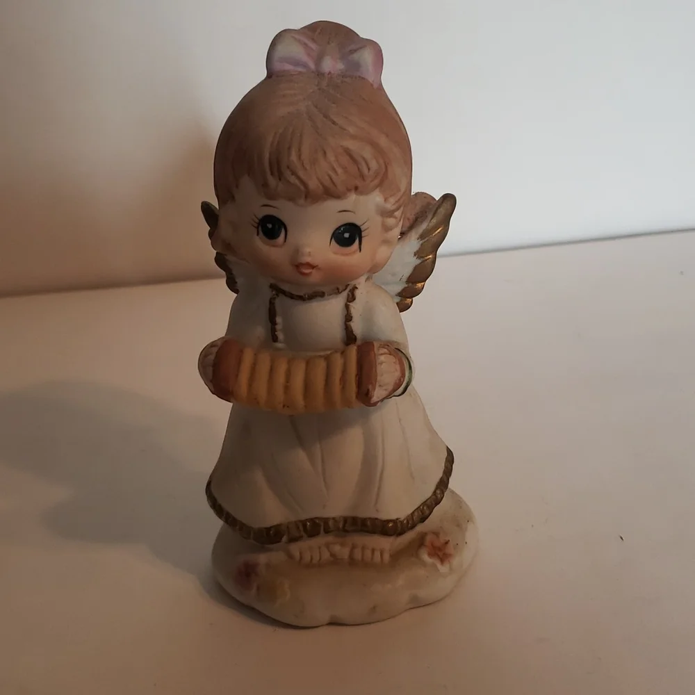 Angel - Picture 1 of 6